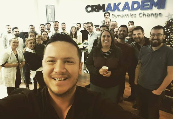 CRM Akademi ekibi